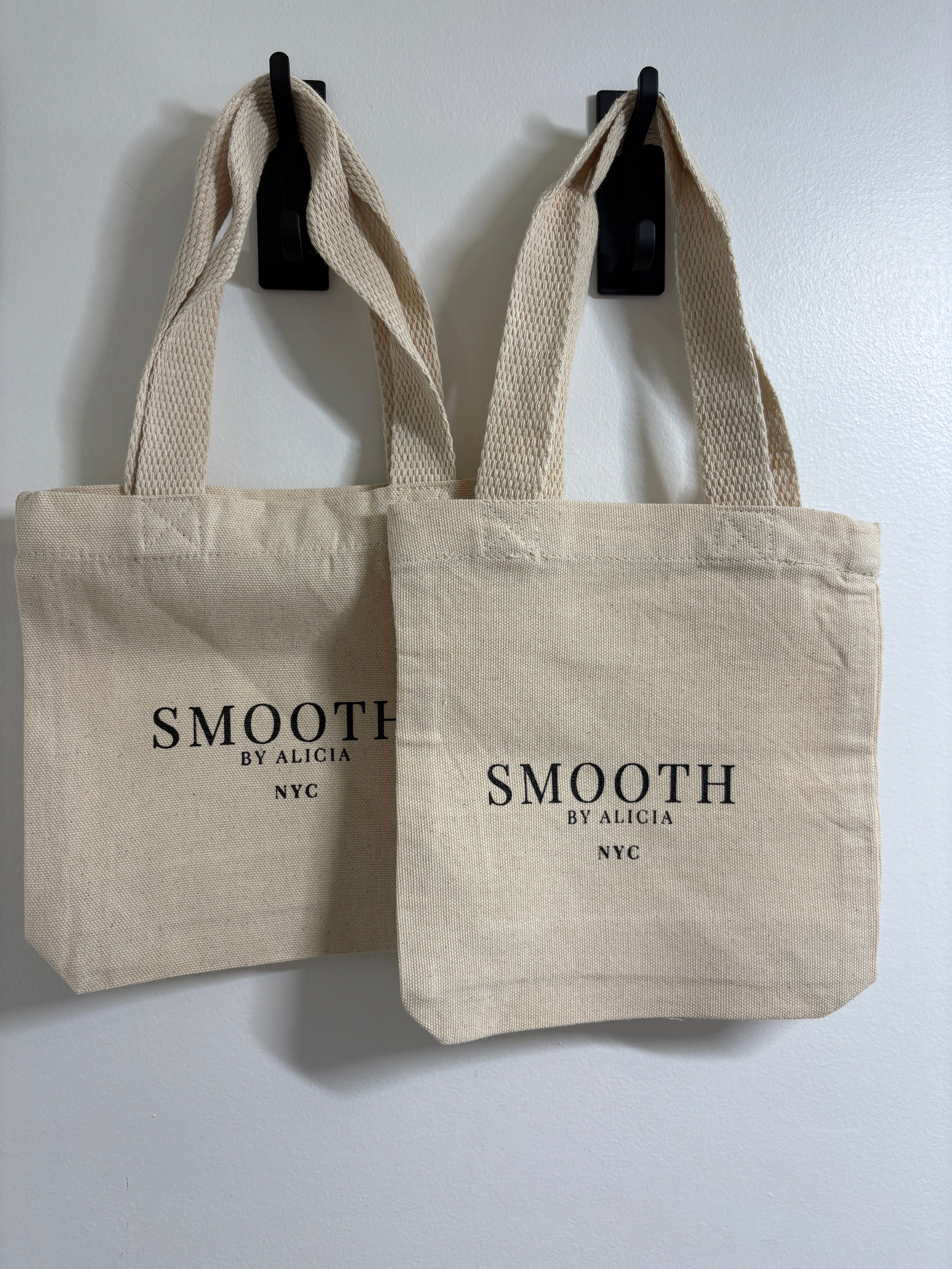 Smooth by Alicia Mini Tote (Free with purchase)